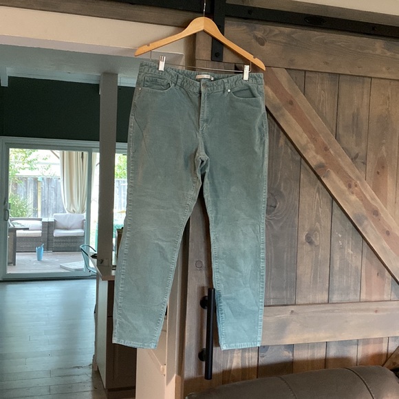 LC Lauren Conrad Denim - Lauren Conrad Corduroy Light Green Pants Size 16 woman’s
